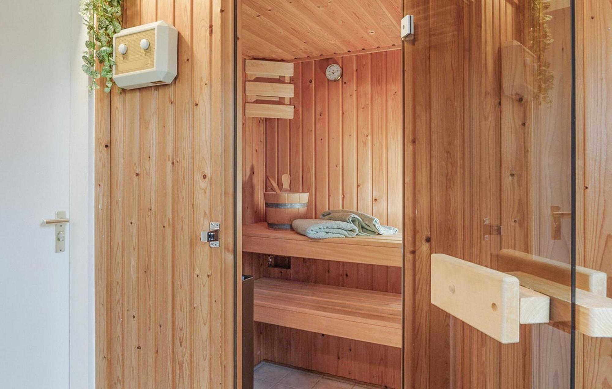 Beautiful In With Sauna Vakantiehuis *